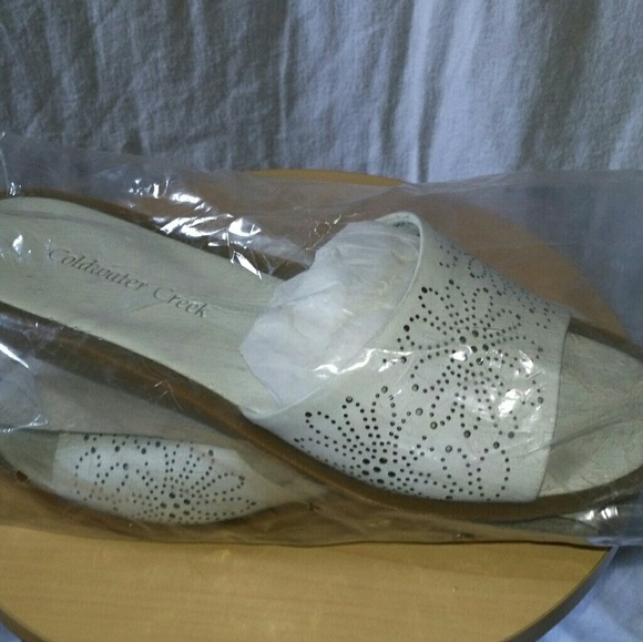 Slides - Picture 4 of 6